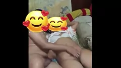 Reproducir El coño apretado de mi novia asiática lamió y folló por una gran polla