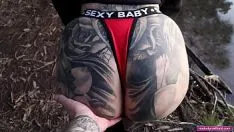 Play A luxury prostitute loves to have sex in nature xxl