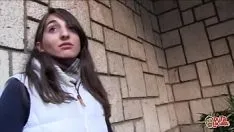 Riproduci Film Xvideos dietro casa con l'uomo dal pene grosso