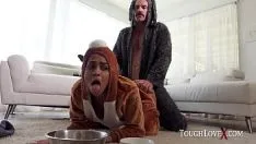 Play He fucks his wife with her daughter