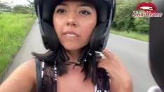 تشغيل Sunt atat de hot incat nu te-ai putea satura sa futi la ele o zi intreaga