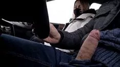 Play He penetrates the penis in the ass of an Asian woman with very small breasts until he finishes inside her