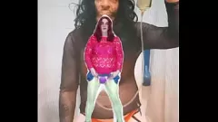 Odtwórz Biseksualna maminsynkowa crossdresser sika jak zawodowiec w prawdziwym domowym filmie